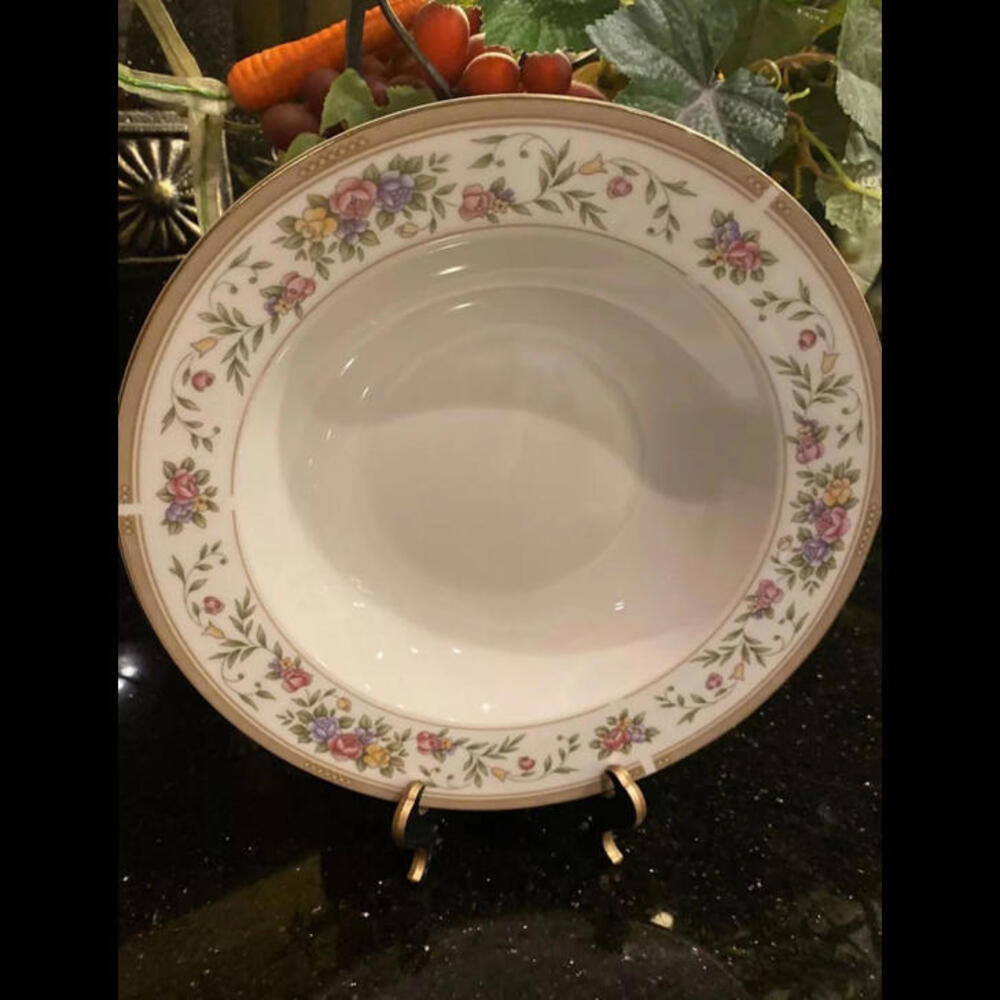 Fabreware BELLINI Large Rim Soup Bowl 1998 China  22K Trim Dining